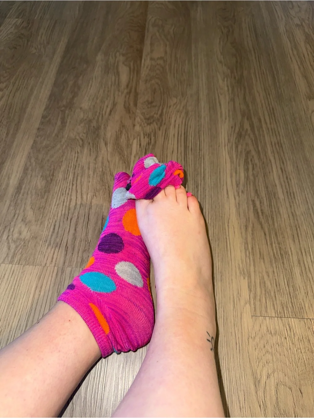 USED worn women’s No-Show Polka Dot Socks for Women in Bright Pink